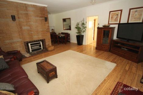 Property photo of 33 Plumpton Road Kooringal NSW 2650