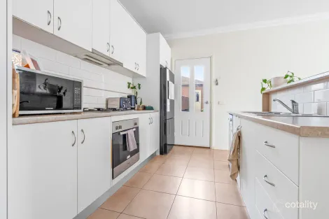 Property photo of 2 Schomberg Place Warrnambool VIC 3280