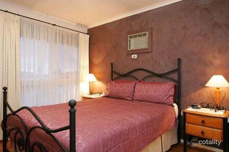 Property photo of 7 Jessop Court Gladstone Park VIC 3043