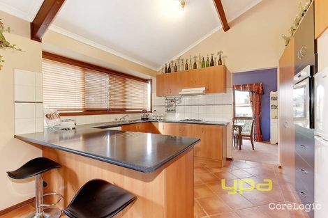 Property photo of 17 Sunbird Crescent Hoppers Crossing VIC 3029