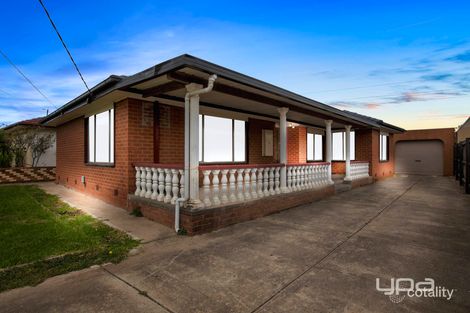 Property photo of 14 Angelique Grove Albanvale VIC 3021