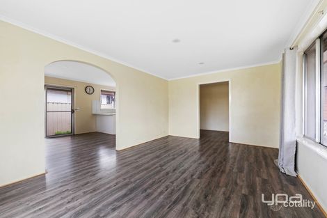 Property photo of 14 Angelique Grove Albanvale VIC 3021