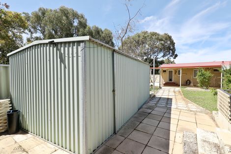 Property photo of 21 Rochford Way Girrawheen WA 6064