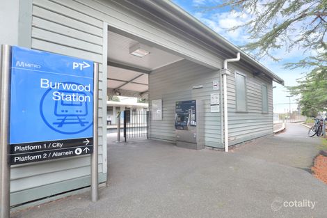 Property photo of 3 Ventich Street Glen Iris VIC 3146