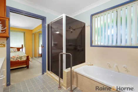 Property photo of 2 Poole Place Sunshine Bay NSW 2536
