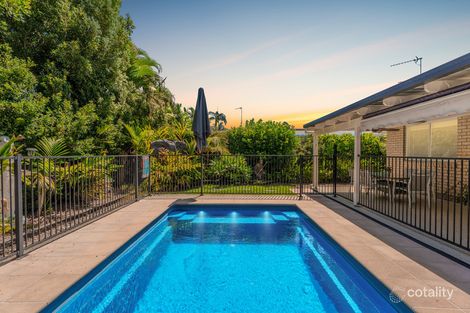 9 Jennylee Cl, Urangan, QLD 4655