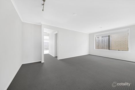 Property photo of 107 Fairhaven Boulevard Cranbourne West VIC 3977