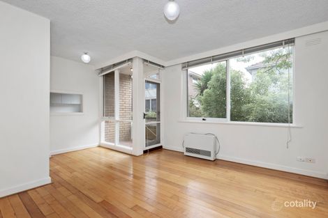 1/1 Hartpury Ave, Elwood, VIC 3184