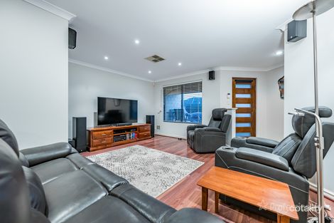 Property photo of 15 Meringa Crescent Quinns Rocks WA 6030
