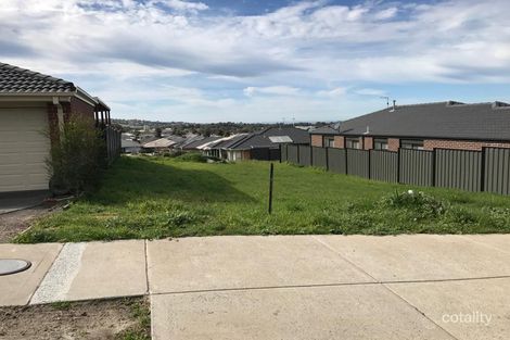 Property photo of 23 Botham Crescent Pakenham VIC 3810