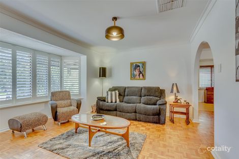 Property photo of 8 Reeves Court Kelmscott WA 6111