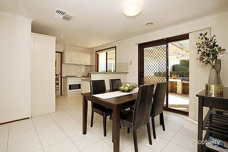 Property photo of 9 Lansell Circuit Wanniassa ACT 2903