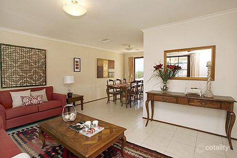 Property photo of 9 Lansell Circuit Wanniassa ACT 2903