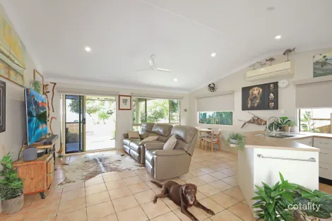 Property photo of 73 Colonial Drive Clairview QLD 4741