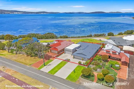 Property photo of 179 Bay View Drive Little Grove WA 6330