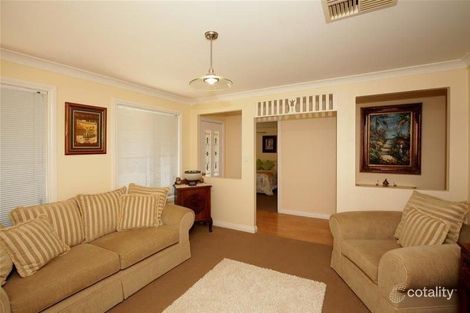 Property photo of 3 Chisholm Place Lloyd NSW 2650