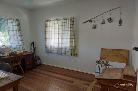Property photo of 4 Seaview Avenue Maaroom QLD 4650