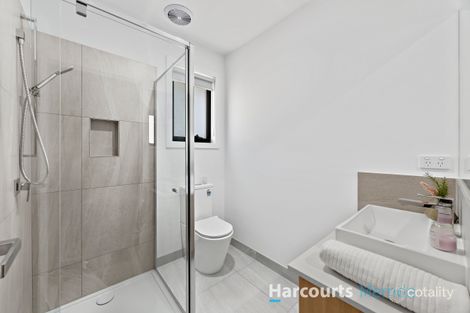 Property photo of 1/96 Whitelaw Street Reservoir VIC 3073