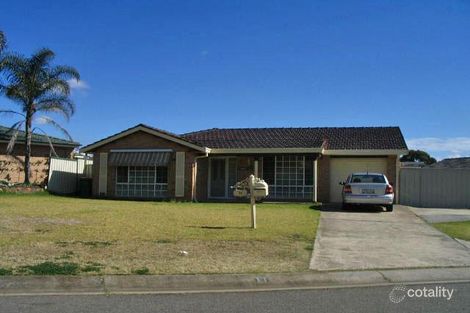 11 Windrush Cct, St Clair, NSW 2759