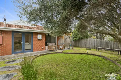 14 Walpole Ave, Rosebud, VIC 3939