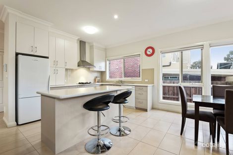 Property photo of 5A Amaroo Court Box Hill North VIC 3129