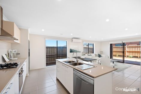 Property photo of 23 Fewster Circuit Mickleham VIC 3064