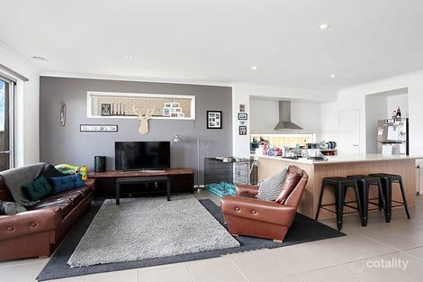 Property photo of 67 Broadbeach Circuit Point Cook VIC 3030