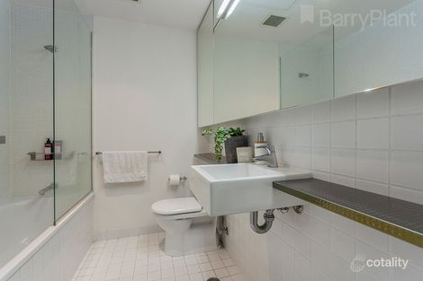 Property photo of 304/12 Waterview Walk Docklands VIC 3008