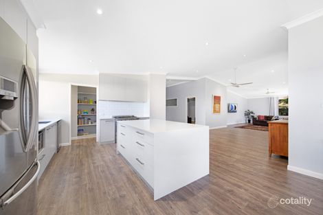 Property photo of 83 Hillview Crescent Whitfield QLD 4870