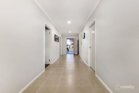 Property photo of 17 Katoora Street Truganina VIC 3029