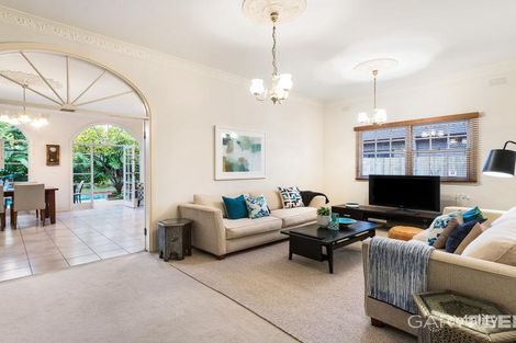 Property photo of 22 Spring Road Caulfield South VIC 3162