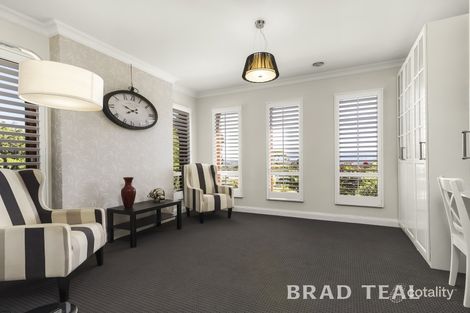 Property photo of 1 Wyralla Crescent Gisborne VIC 3437