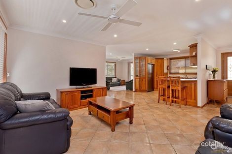 Property photo of 64 Roberts Parade Hawkesbury Heights NSW 2777