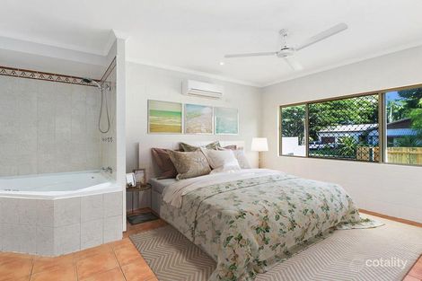 Property photo of 5 Connemara Close Trinity Beach QLD 4879