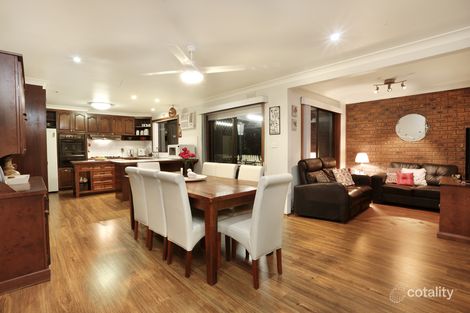 Property photo of 35 Fairfax Circuit Albanvale VIC 3021