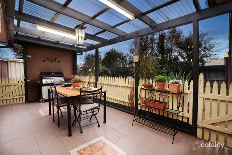 Property photo of 35 Fairfax Circuit Albanvale VIC 3021