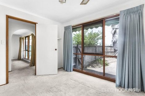 Property photo of 8 Jeffrey Close St Albans VIC 3021