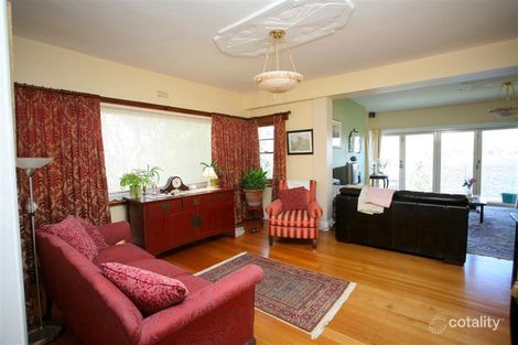 Property photo of 91 Derwent Avenue Lindisfarne TAS 7015