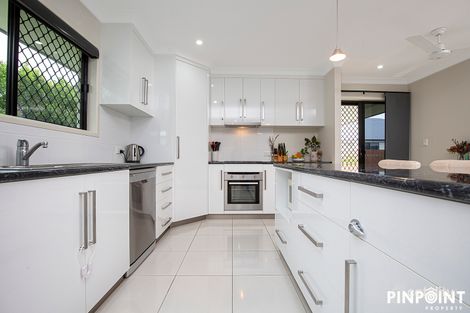 Property photo of 33 Bellavista Circuit Beaconsfield QLD 4740