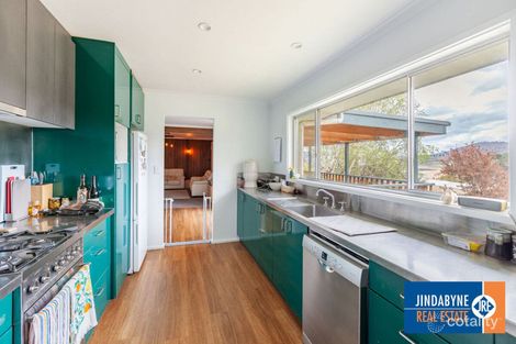 Property photo of 18 Jerrara Drive East Jindabyne NSW 2627