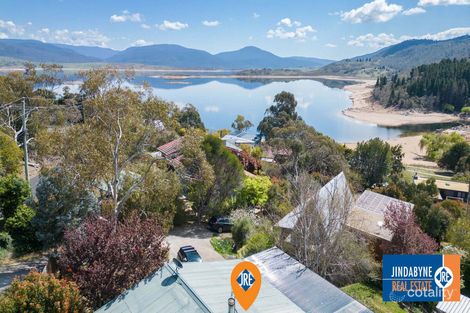 Property photo of 18 Jerrara Drive East Jindabyne NSW 2627