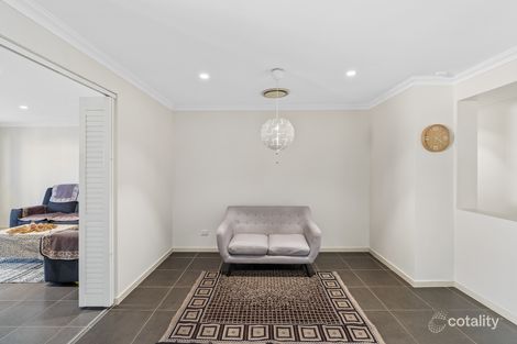 Property photo of 13 Yamba Close Fitzgibbon QLD 4018
