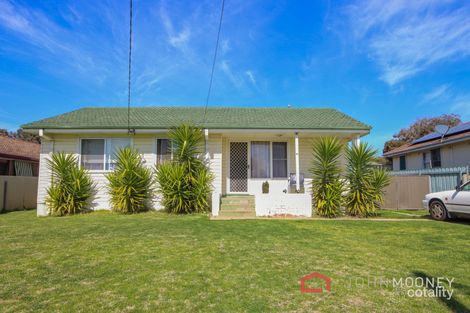 Property photo of 4 Wewak Street Ashmont NSW 2650