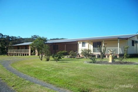 90 Wallaringa Rd, Wallarobba, NSW 2420