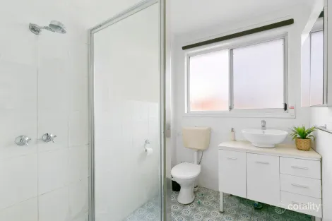 Property photo of 27 Waples Road Unanderra NSW 2526