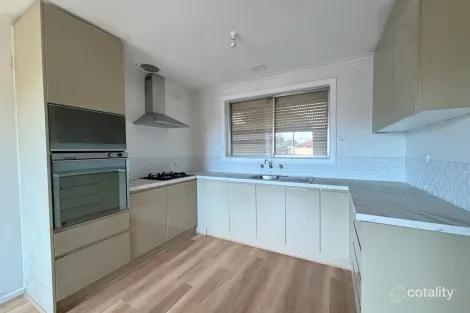 Property photo of 8 Blair Court Thomastown VIC 3074