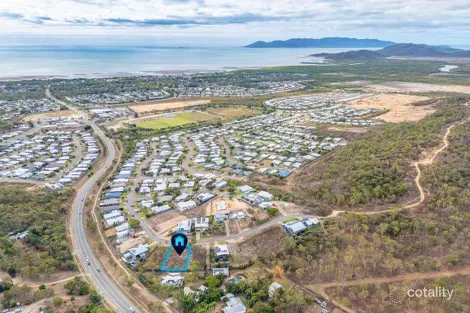 35 Deedes Cres, Bushland Beach, QLD 4818