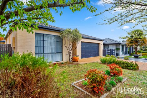 Property photo of 18 Tooroonga Crescent Jerrabomberra NSW 2619