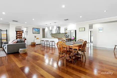 Property photo of 8 Arbor Place White Hills VIC 3550