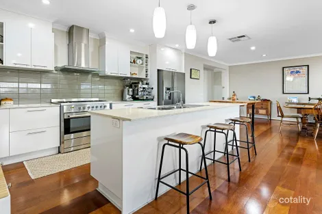 Property photo of 8 Arbor Place White Hills VIC 3550